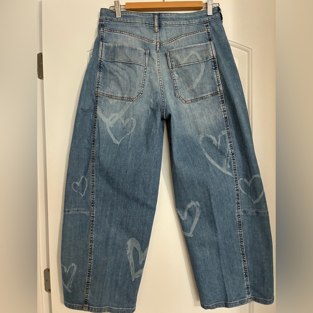 Kenna Mid-Rise Heritage Barrel Jeans - HEART edition by Pilcro. size 27 - Picture 6 of 14